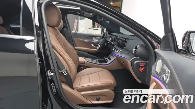 Mercedes-Benz E-Класс 2022