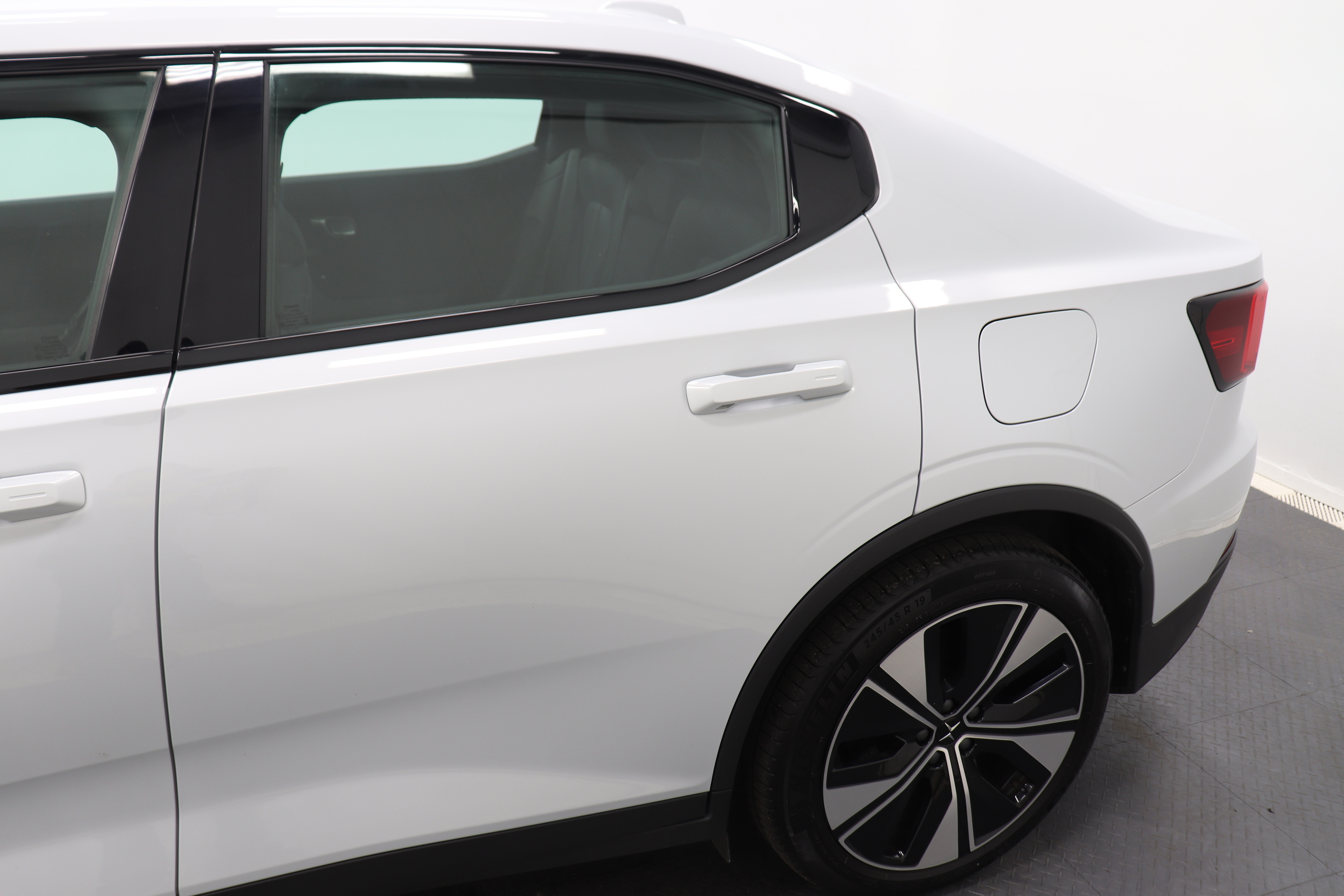 Polestar 2 2023