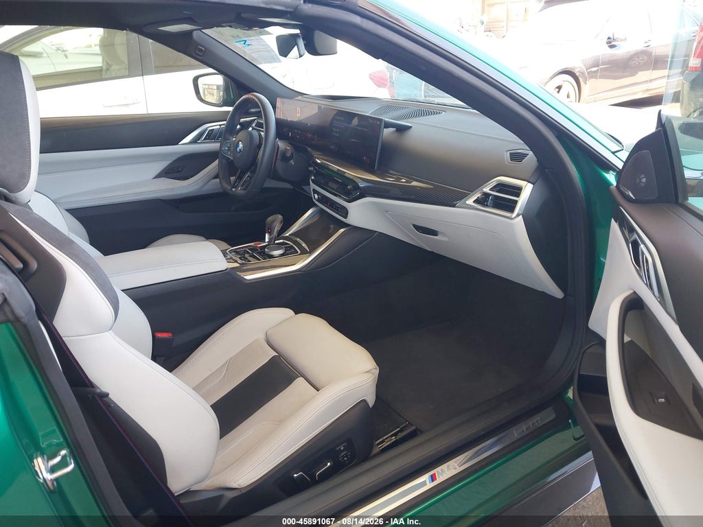 BMW M4 2025