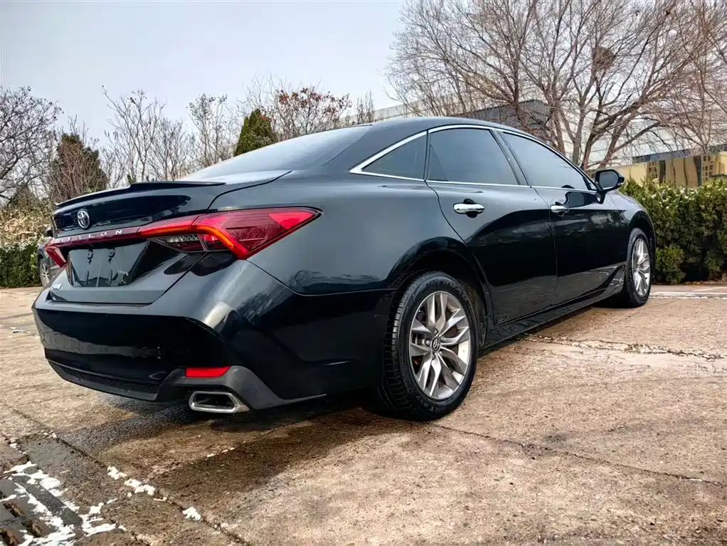 Toyota Avalon 2021