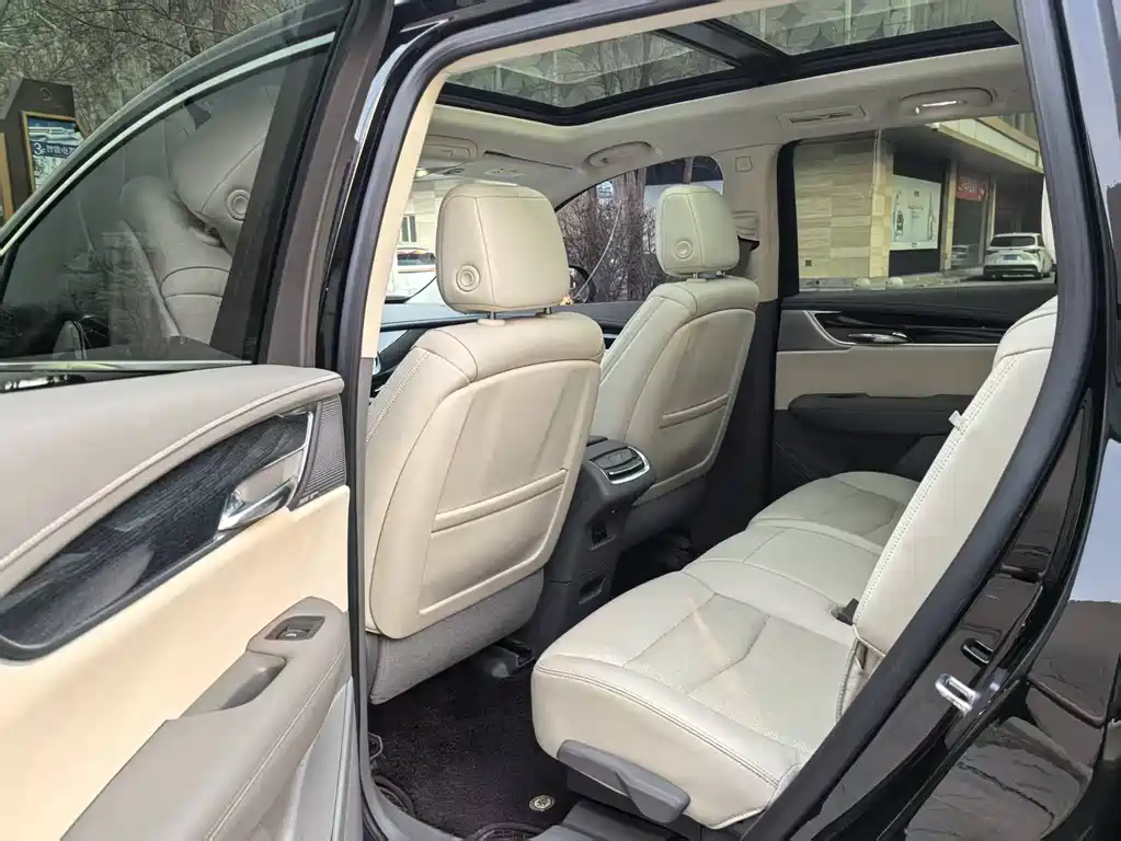 Cadillac XT6 2024