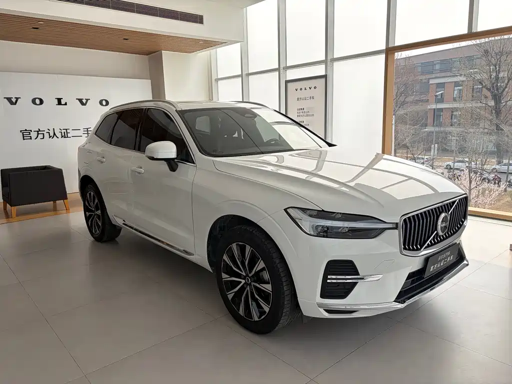 Volvo XC60 2022