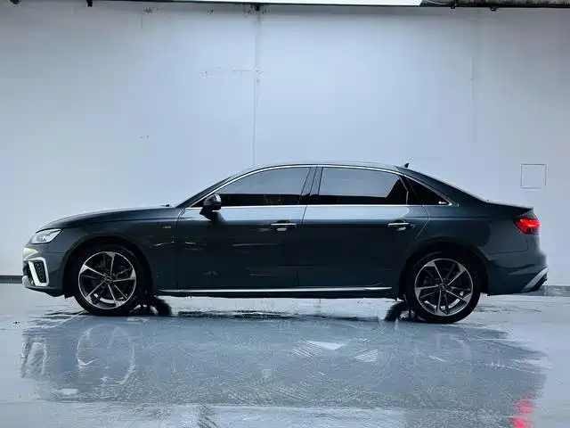 Audi A4 2021