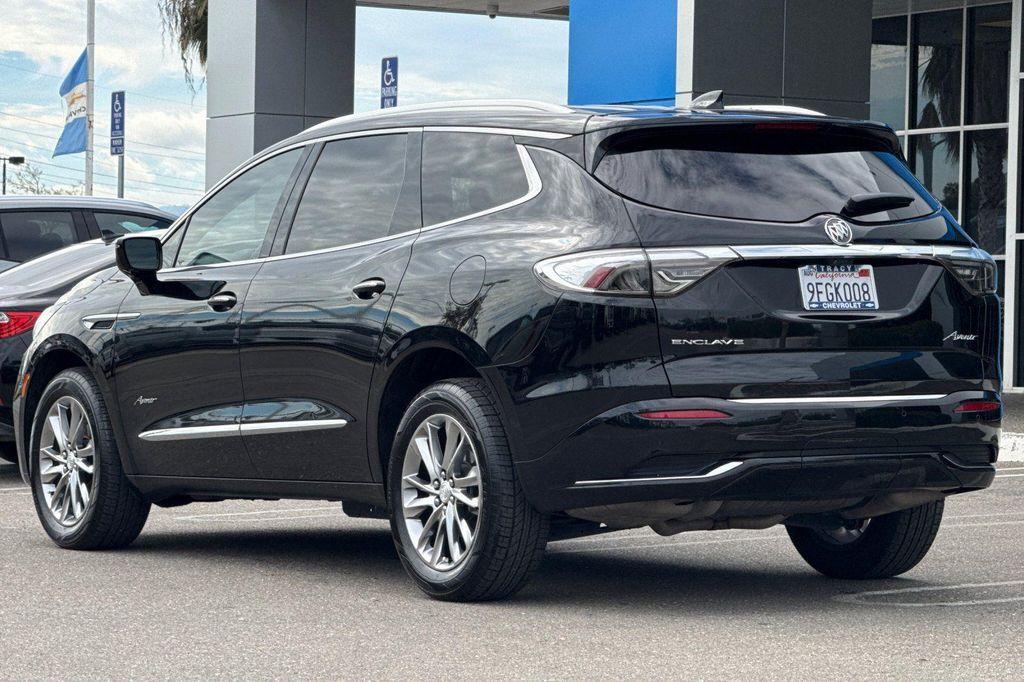 Buick Enclave 2022
