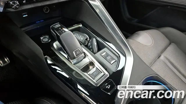 Peugeot 5008 2022