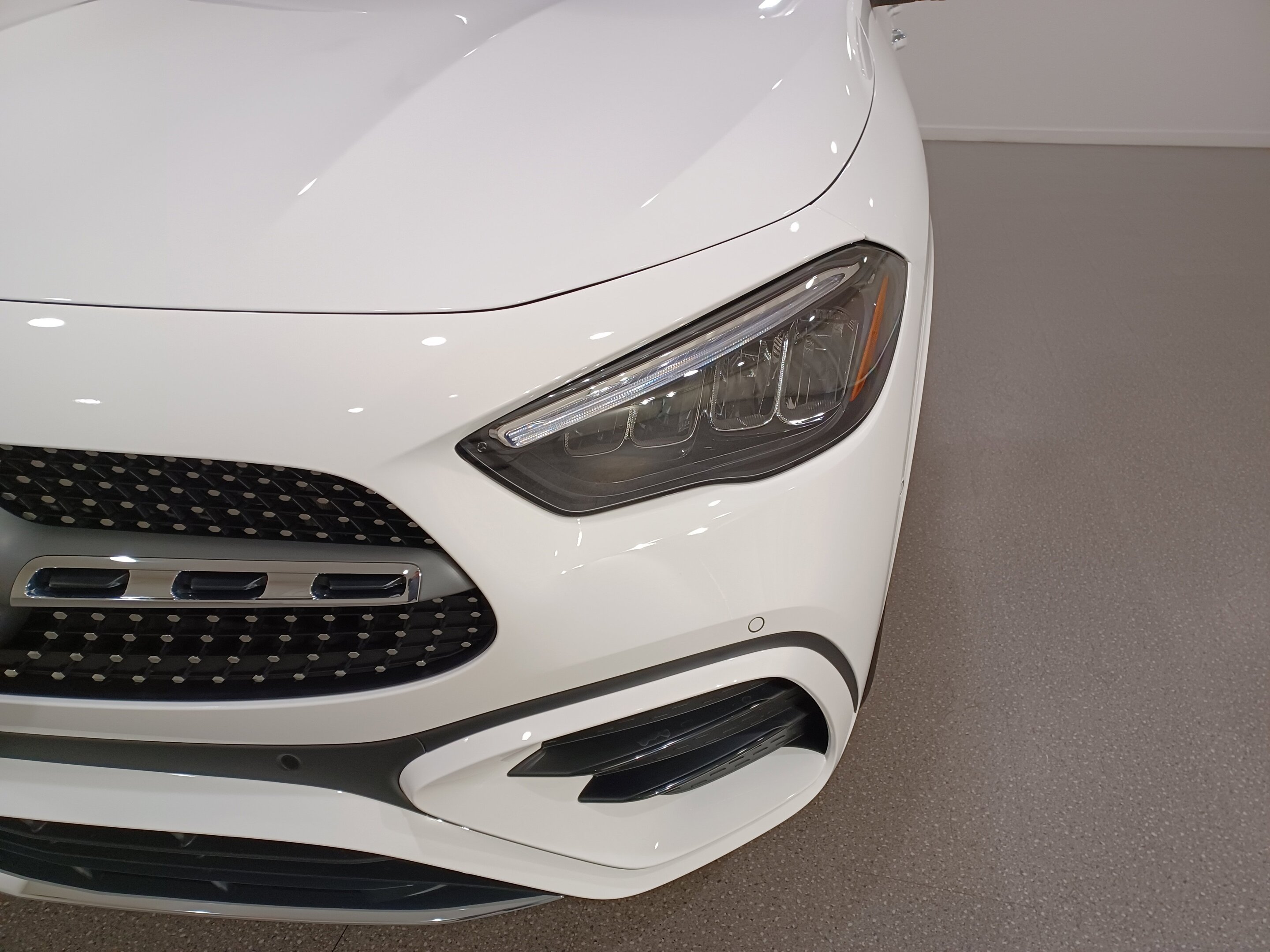 Mercedes-Benz GLA 2025