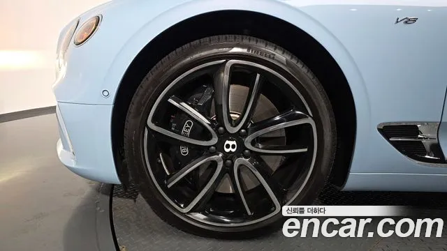 Bentley Continental 2021