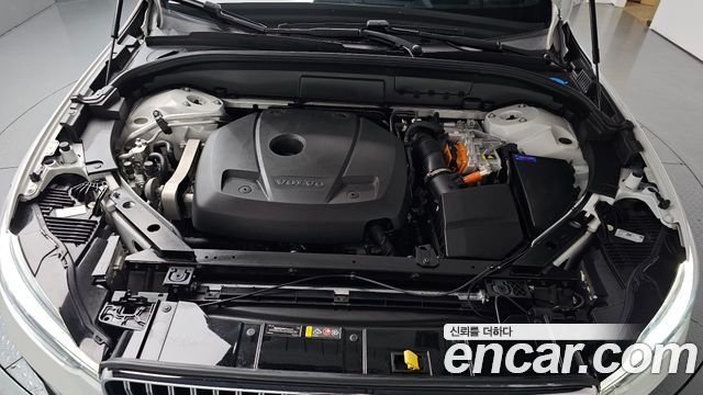 Volvo XC60 2024
