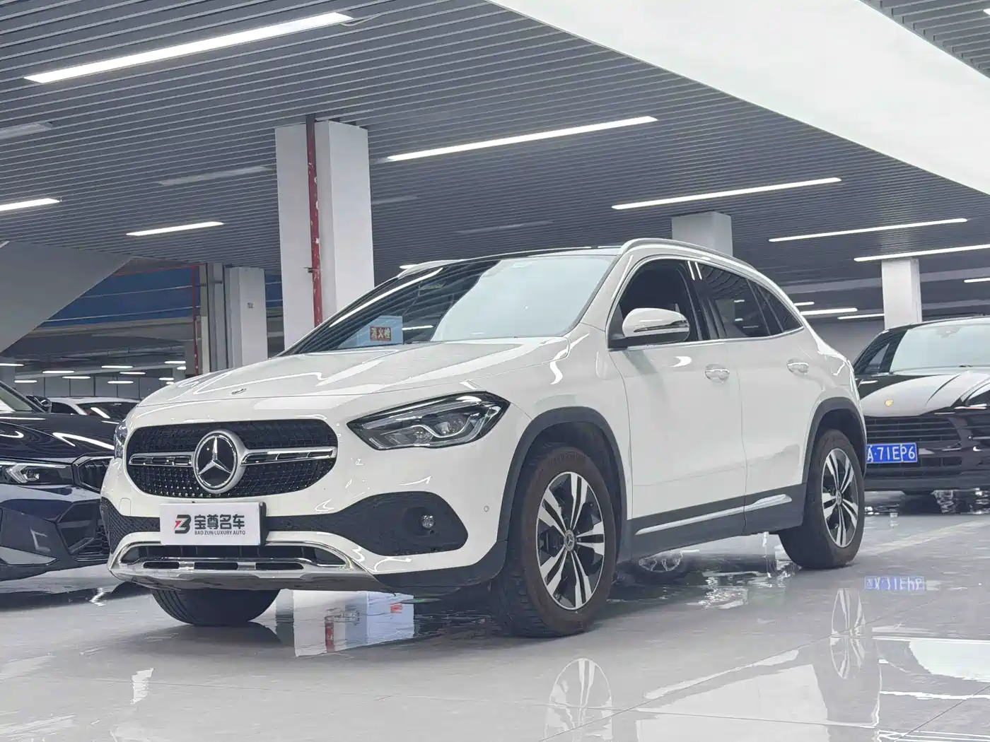 Mercedes-Benz GLA 2023