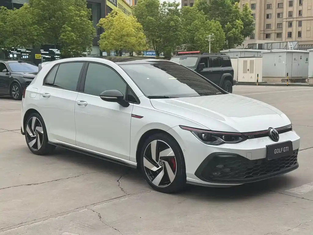 Volkswagen Golf GTI 2022