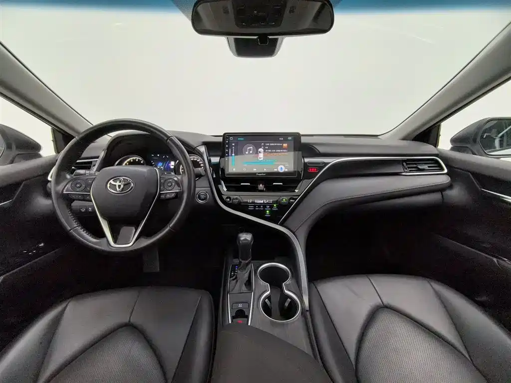 Toyota Camry 2023
