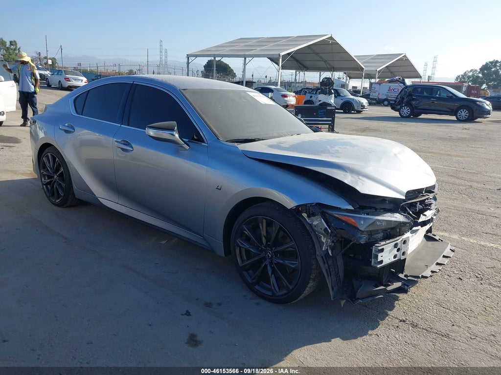 Lexus IS 300 2025