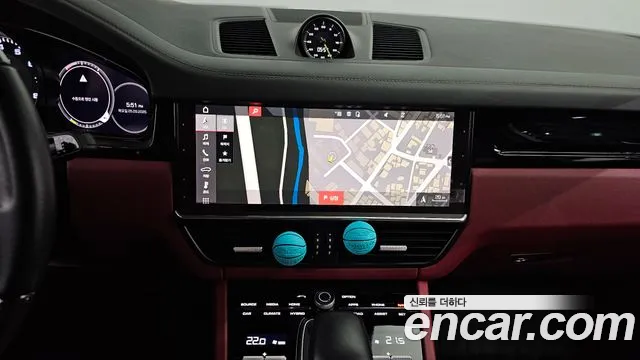 Porsche Cayenne 2021