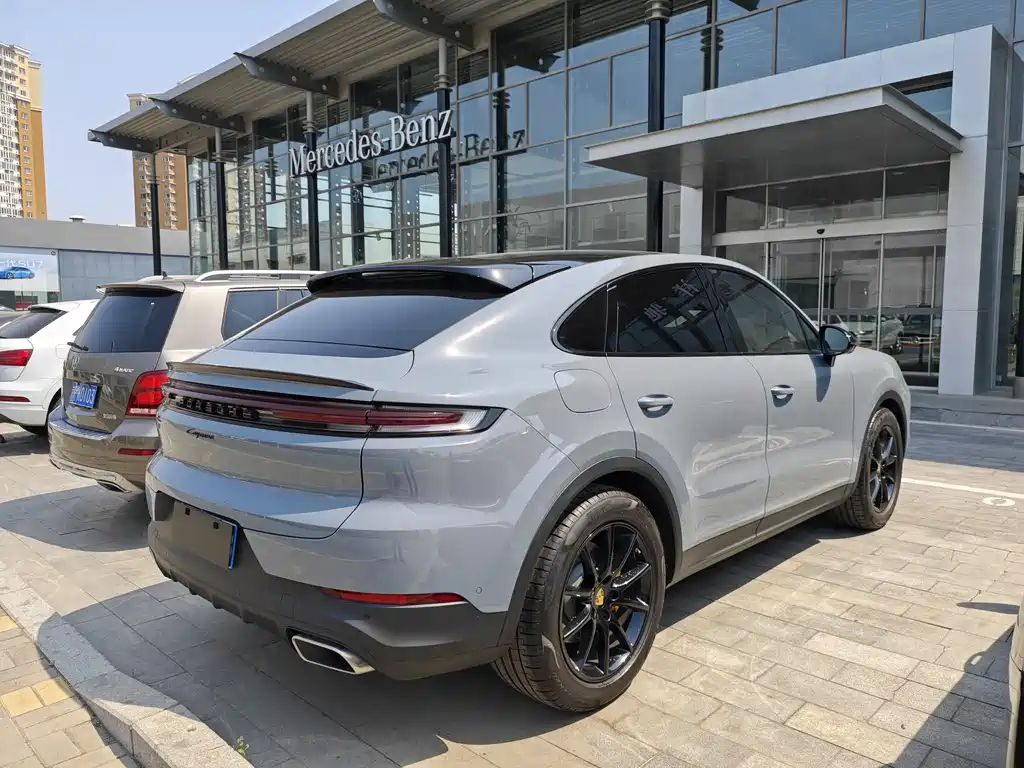 Porsche Cayenne 2023