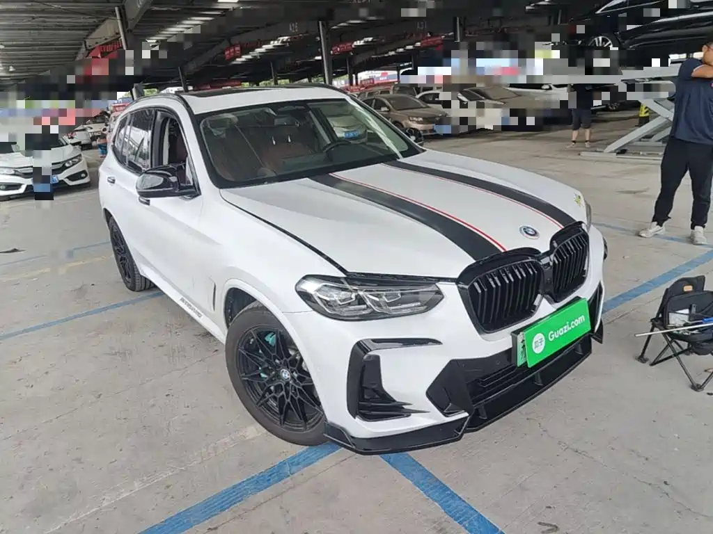 BMW iX3 2024