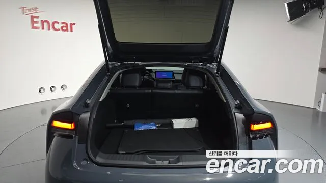 Toyota Prius 2024