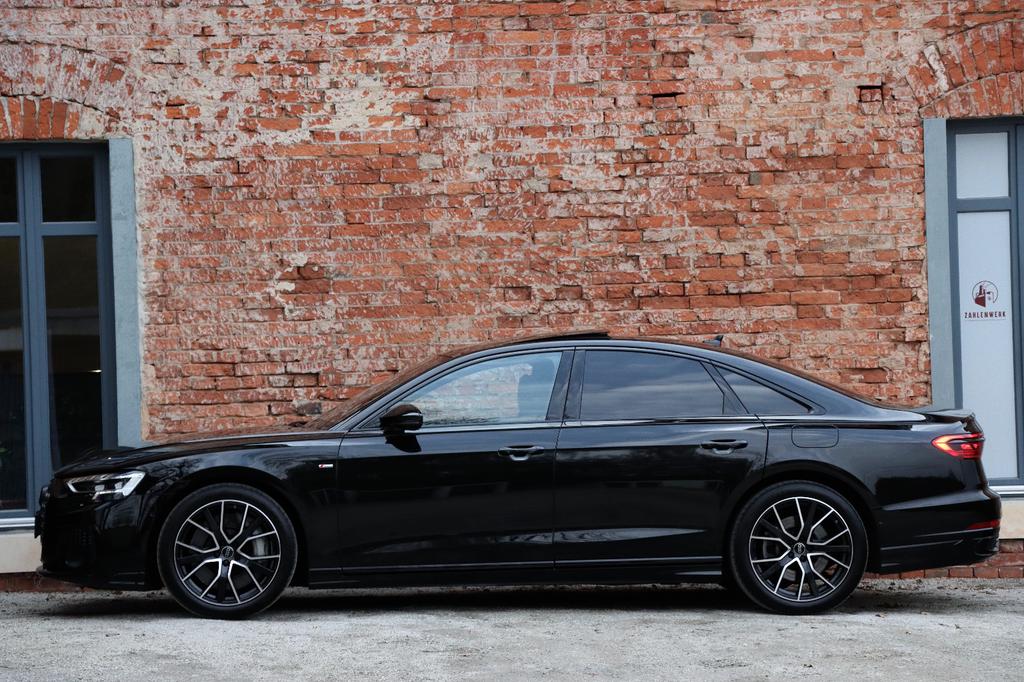 Audi A8 2024