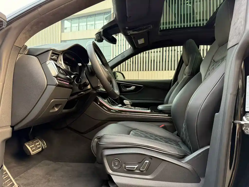 Audi Q8 2020