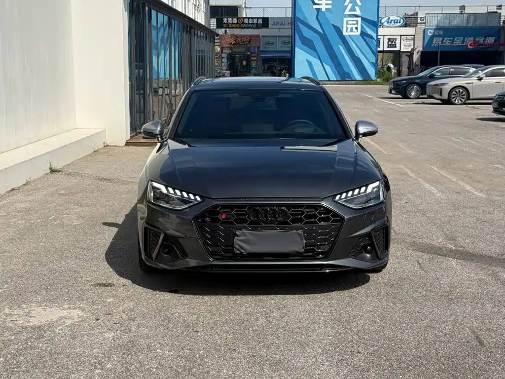 Audi S4 2024