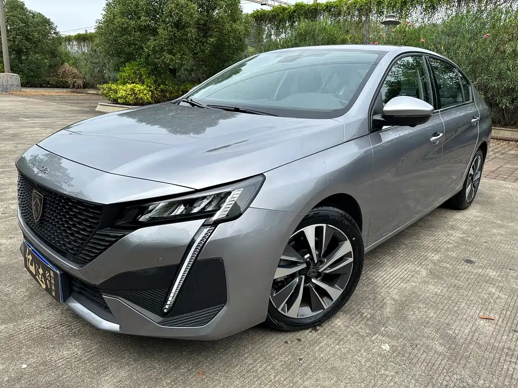 Peugeot 408 2024