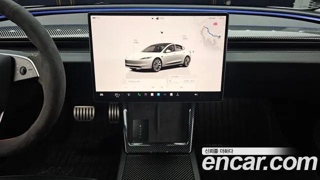 Tesla Model 3 2024