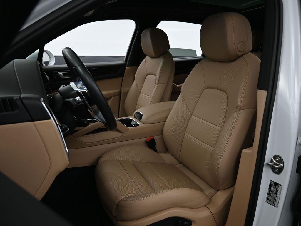 Porsche Cayenne 2023
