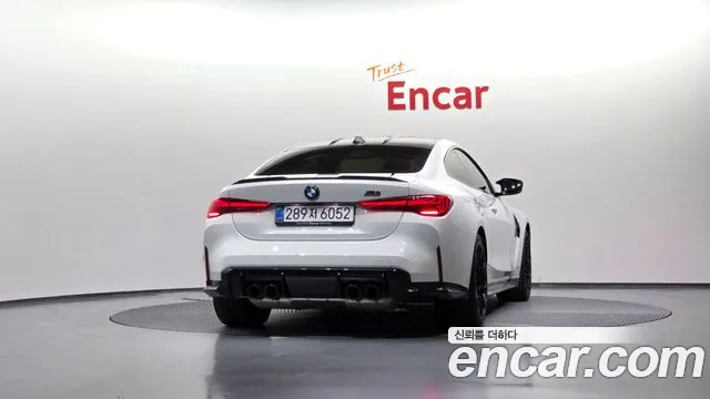 BMW M4 2025
