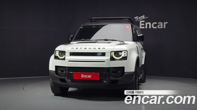 Land Rover Defender 2023