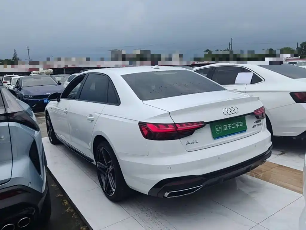 Audi A4 2025