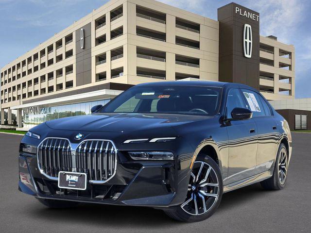 BMW 740 2024