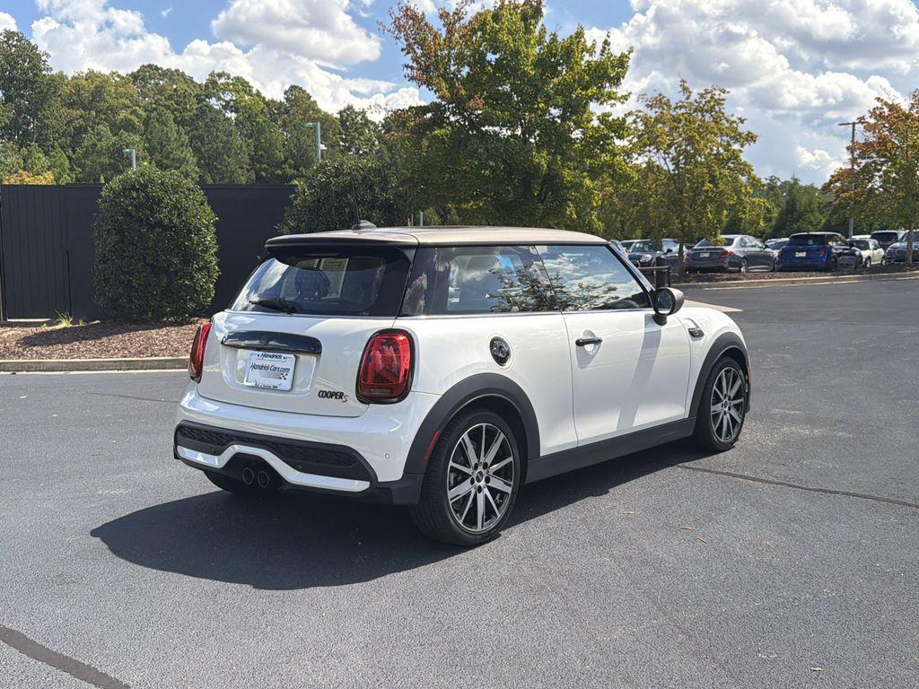 Mini Hardtop 2024