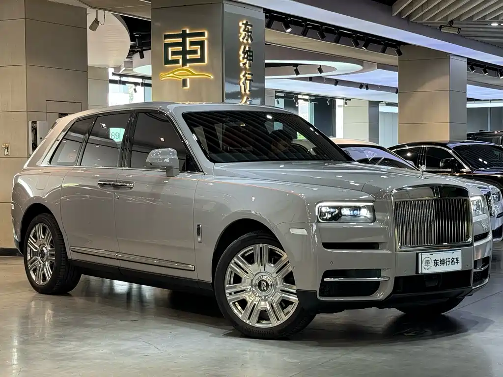 Rolls-Royce Cullinan 2022