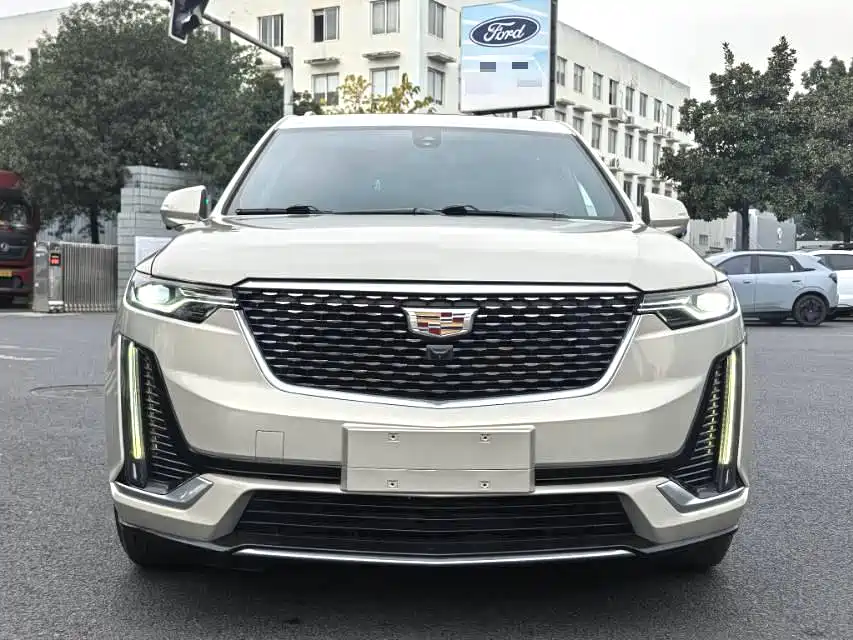 Cadillac XT6 2021