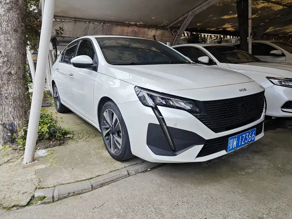 Peugeot 408 2022
