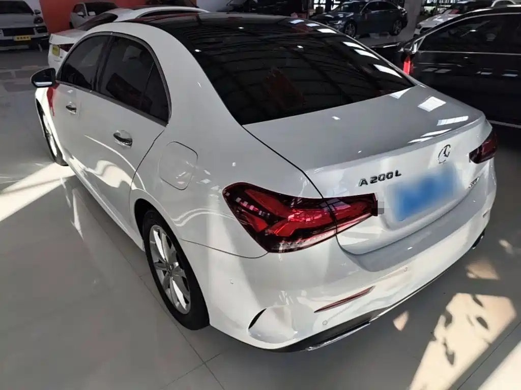 Mercedes-Benz A-Класс 2021