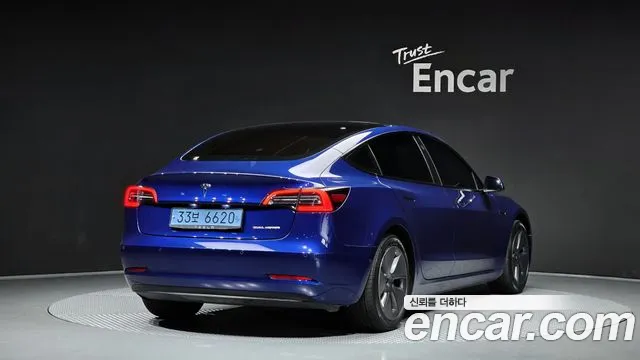 Tesla Model 3 2022