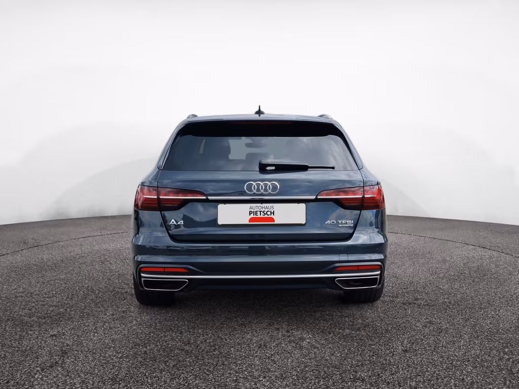 Audi A4 2022