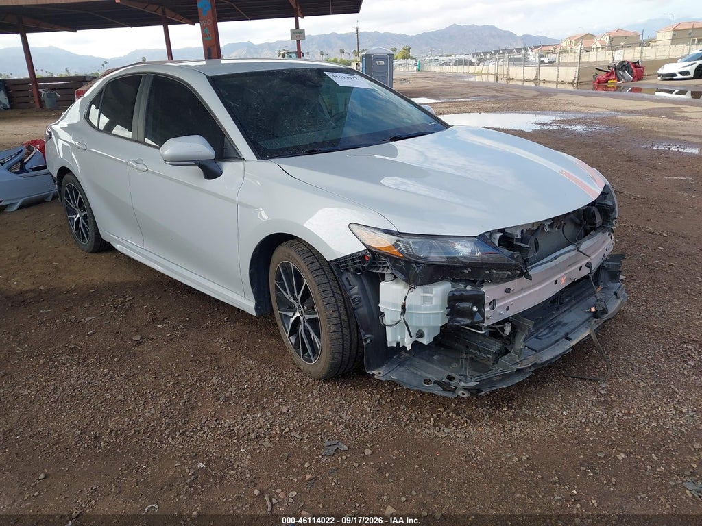 Toyota Camry 2024