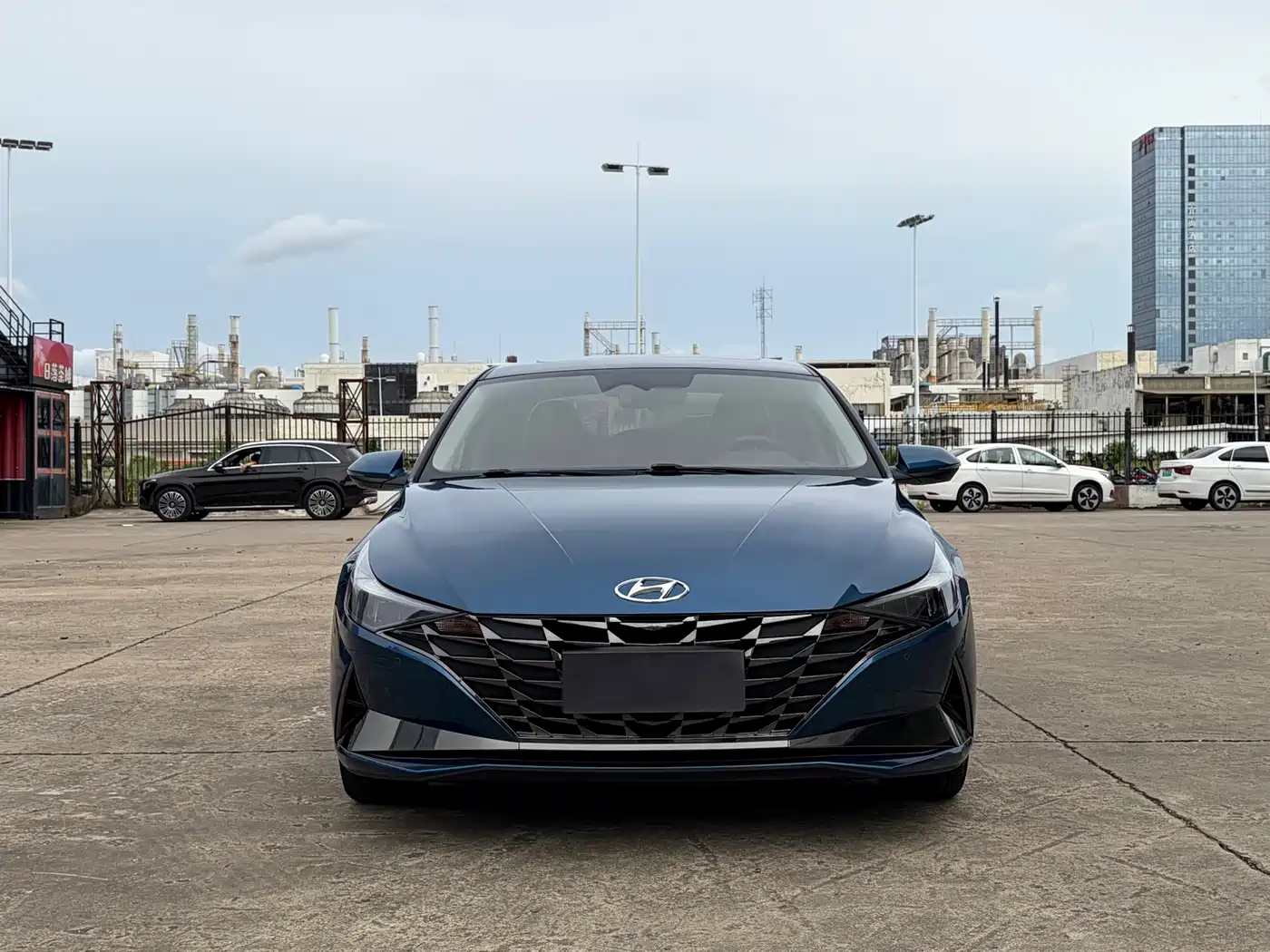 Hyundai Elantra 2022
