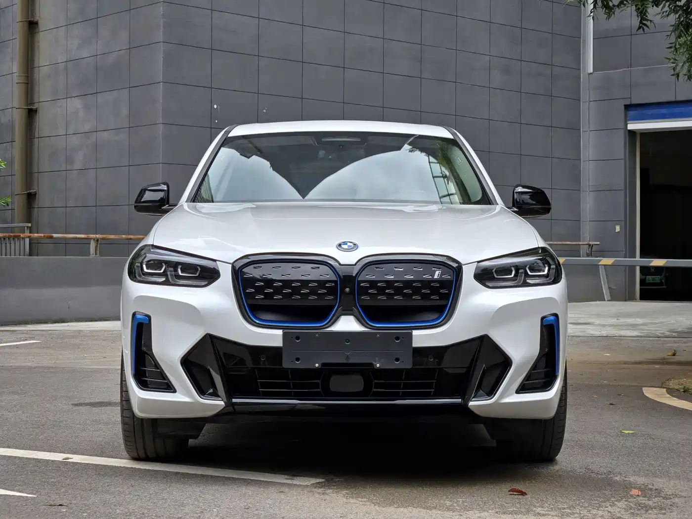 BMW iX3 2021