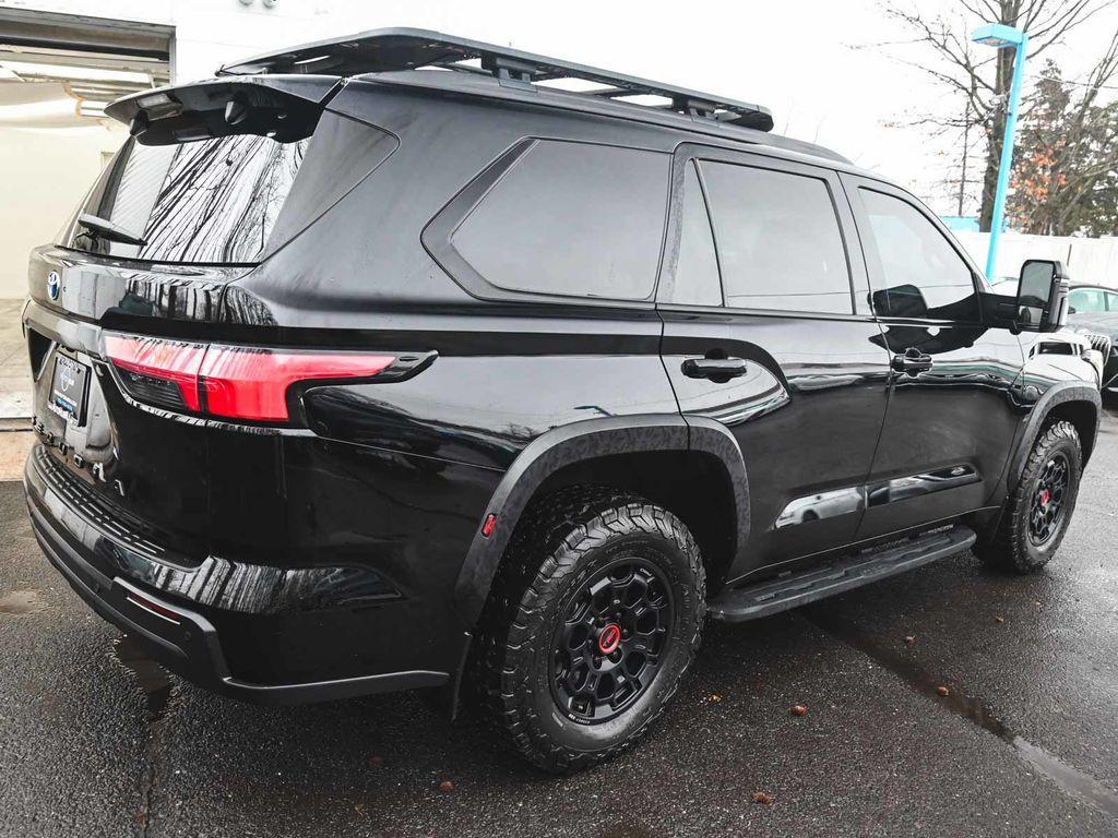 Toyota Sequoia 2023