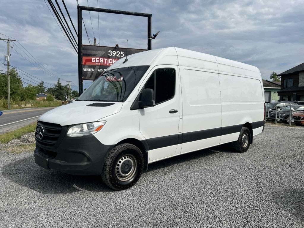 Mercedes-Benz SPRINTER 2022