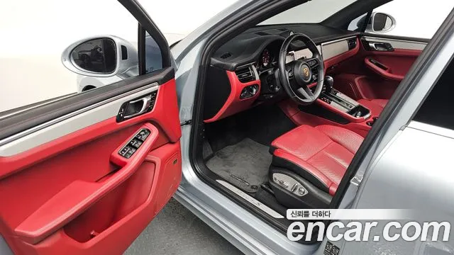 Porsche Macan 2023
