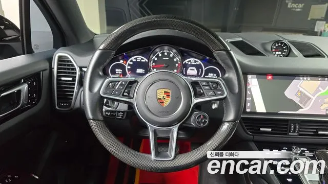 Porsche Cayenne 2021