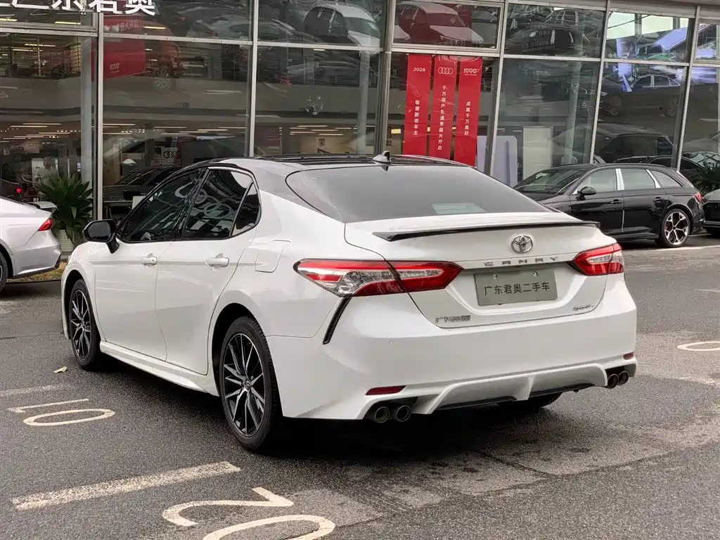 Toyota Camry 2022