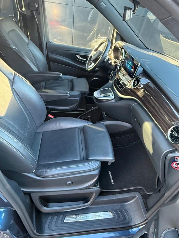 Mercedes-Benz V 300 2023