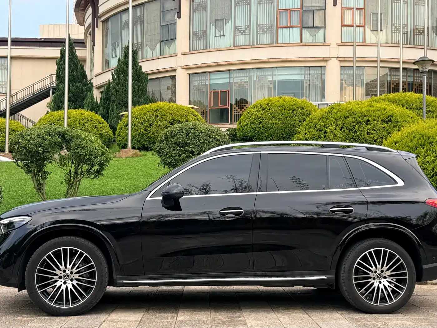 Mercedes-Benz GLC 2024