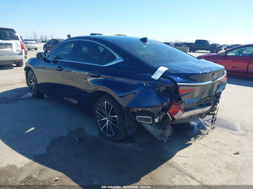 Lexus ES 2022