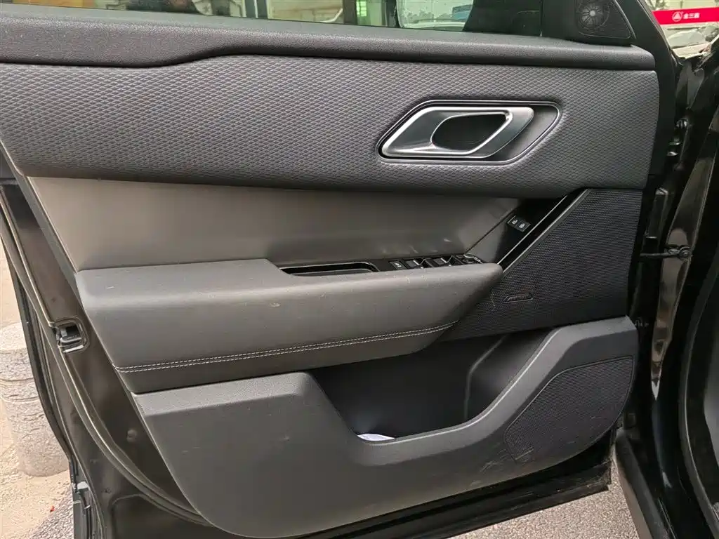 Land Rover Range Rover Velar 2022