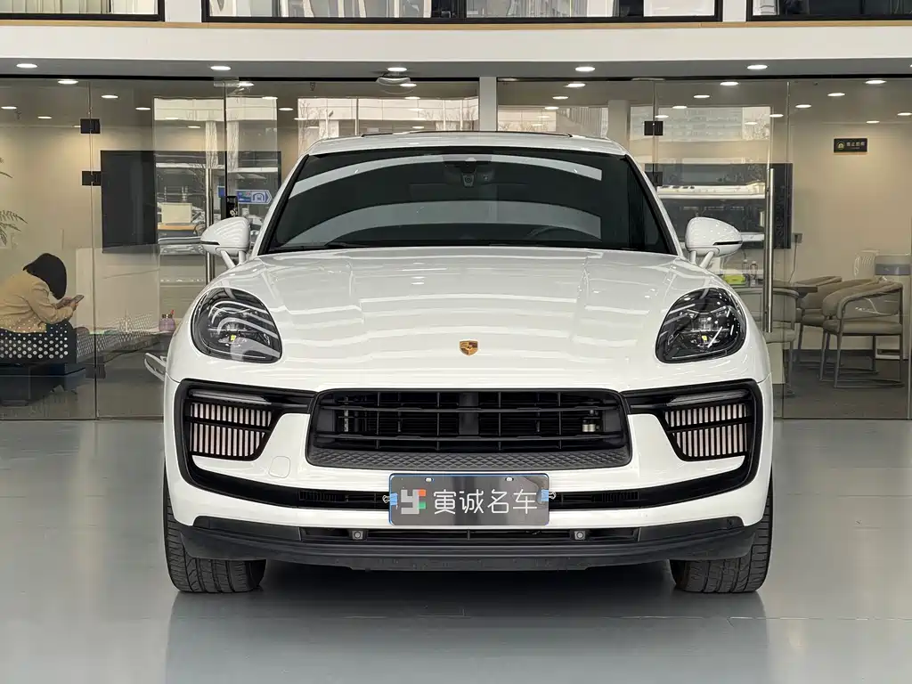 Porsche Macan 2023